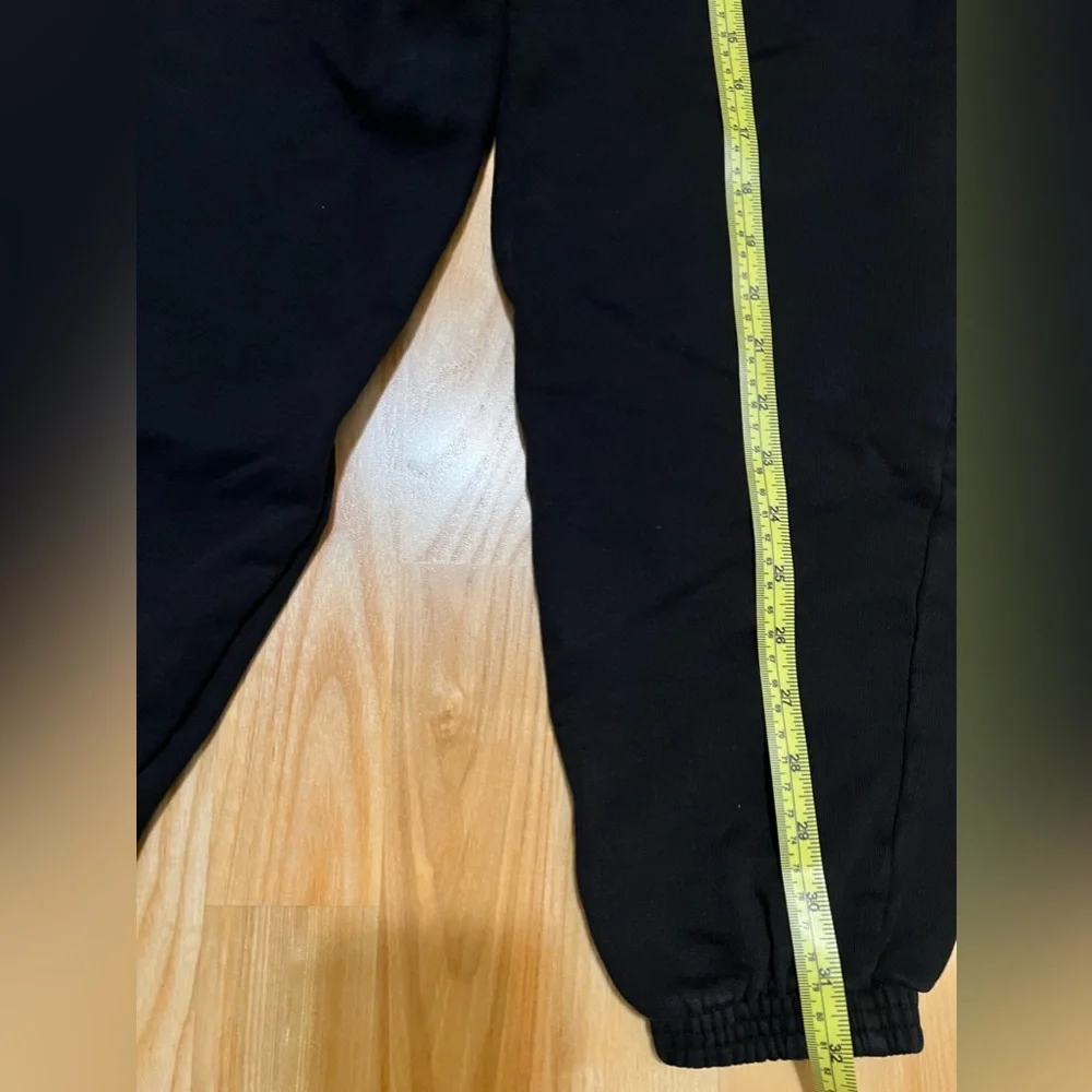 Jogger - Picture 2 of 4